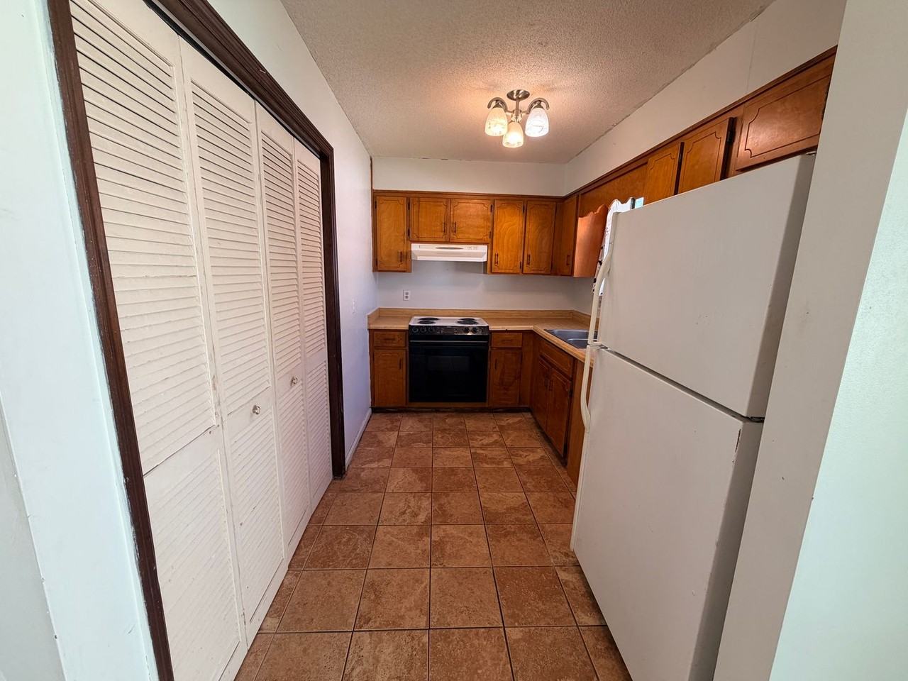 2012 Lasalle Dr - Photo 5 of 15