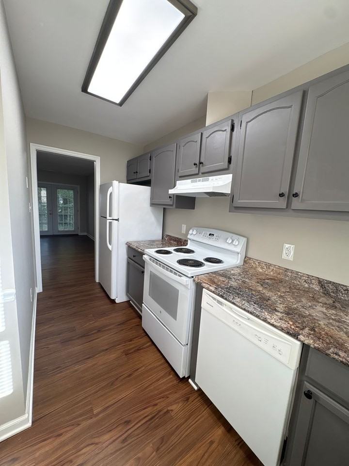 601 E Grundy St - Photo 7 of 23