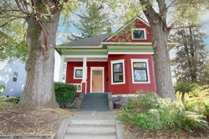 featured image of 4106 Ne 10th Ave