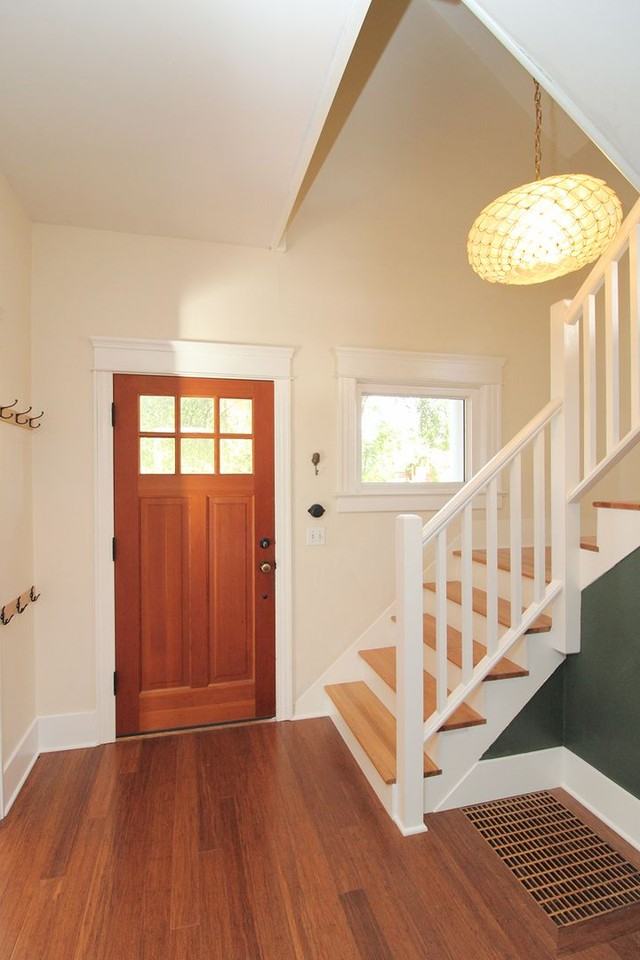 4106 Ne 10th Ave - Photo 3 of 32