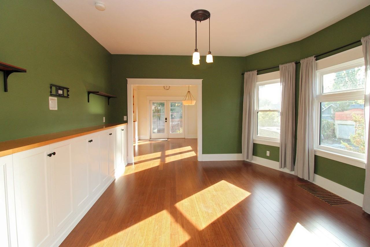 4106 Ne 10th Ave - Photo 5 of 32