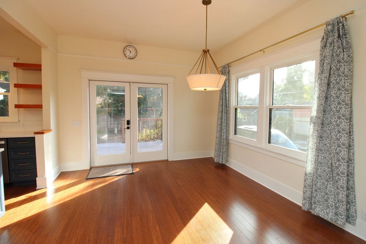 4106 Ne 10th Ave - Photo 7 of 32