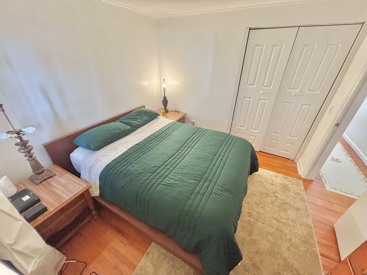 275 Strathmore Rd - Photo 6 of 19
