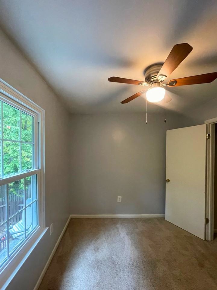 15076 Catbrier Ct - Photo 3 of 50