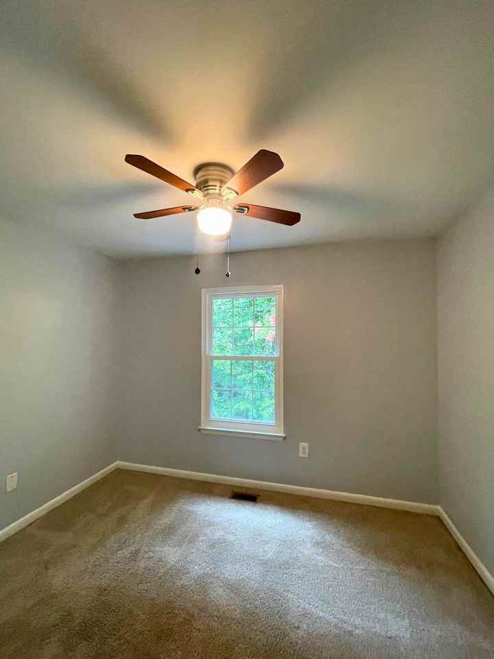 15076 Catbrier Ct - Photo 5 of 50