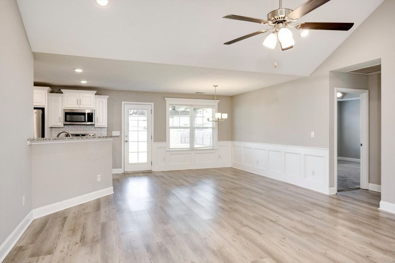 333 Wood Fall Ct #DUKE - Photo 4 of 25