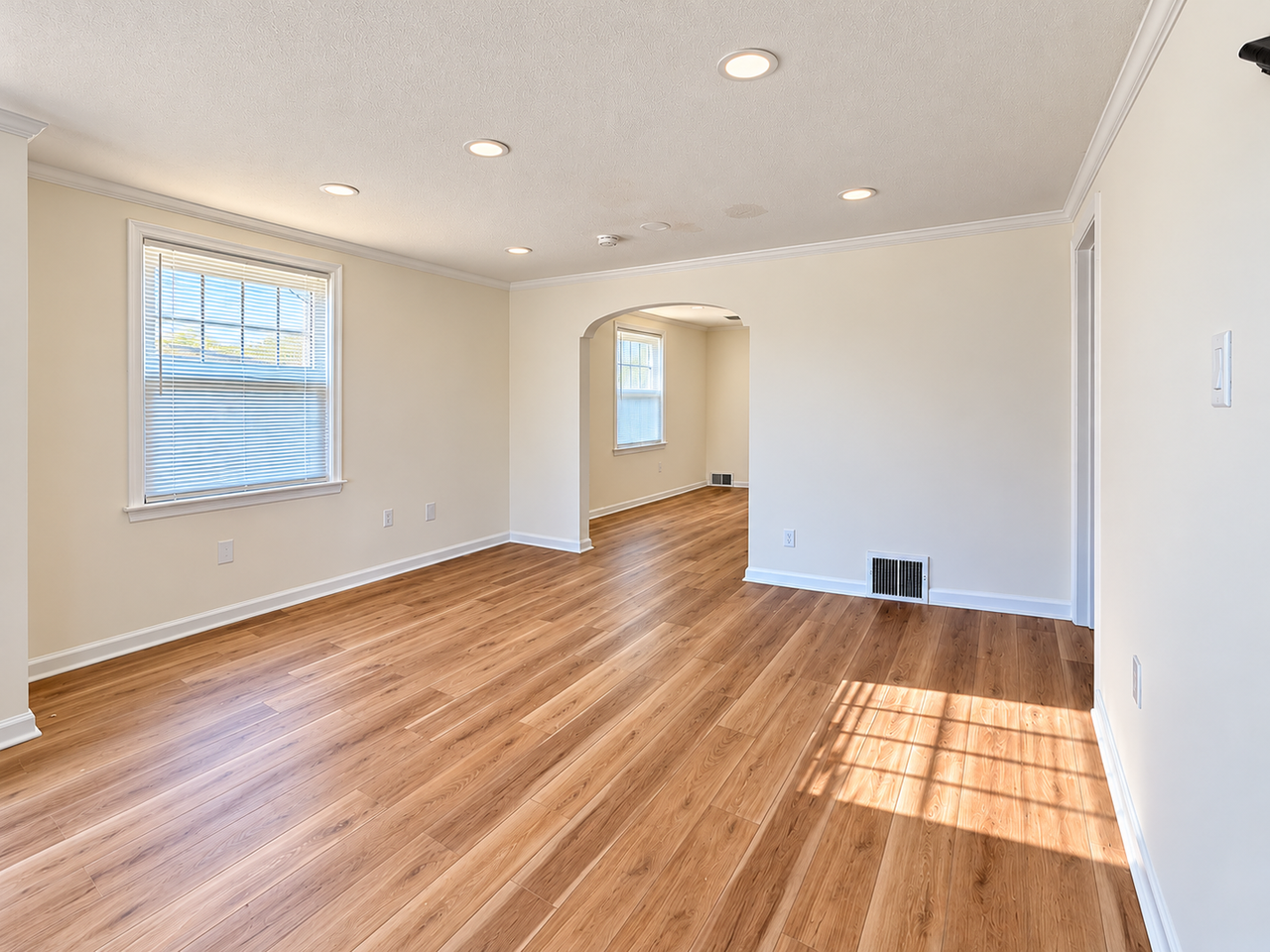 329 Holmes Rd - Photo 2 of 25