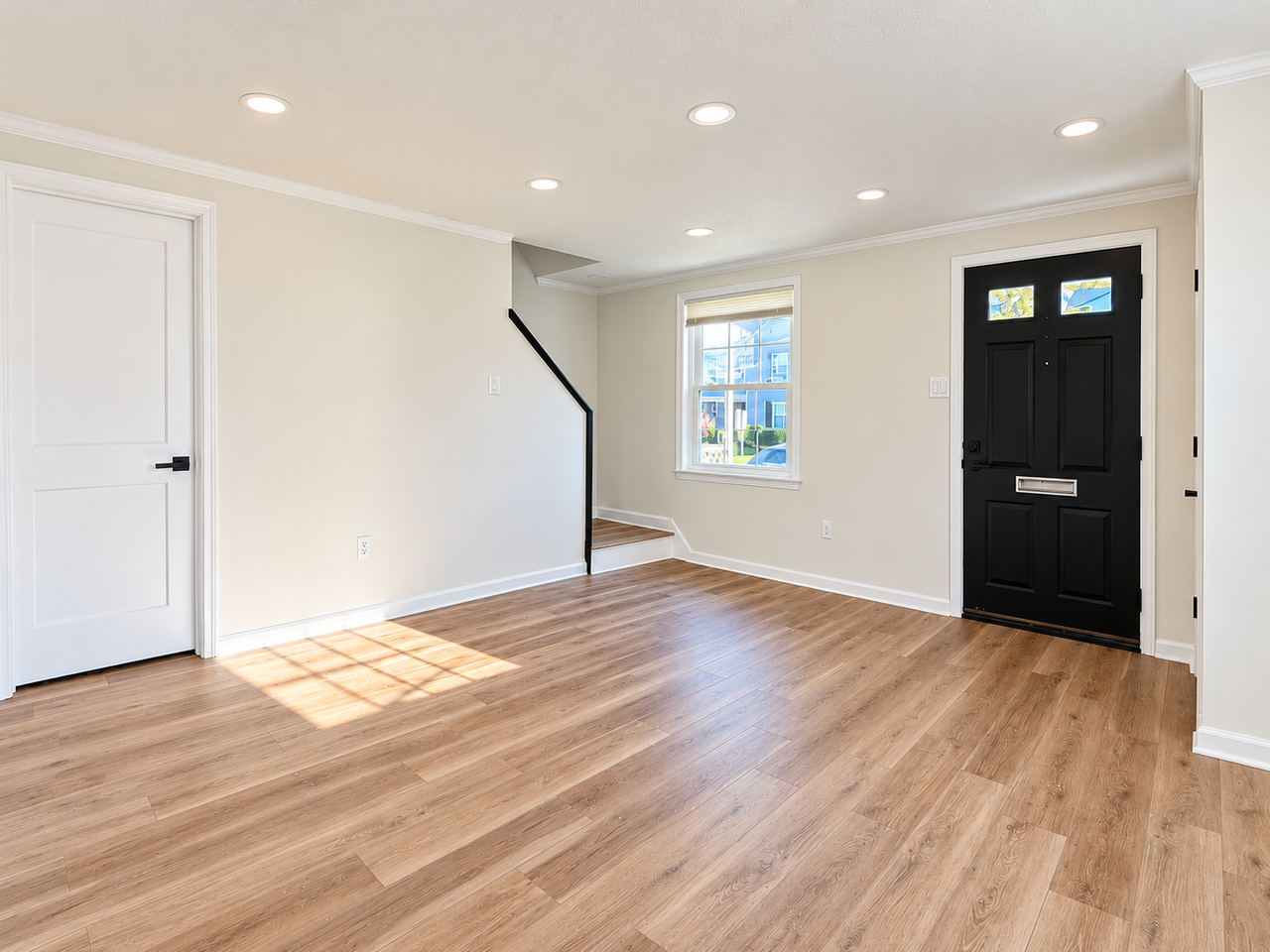 329 Holmes Rd - Photo 4 of 25