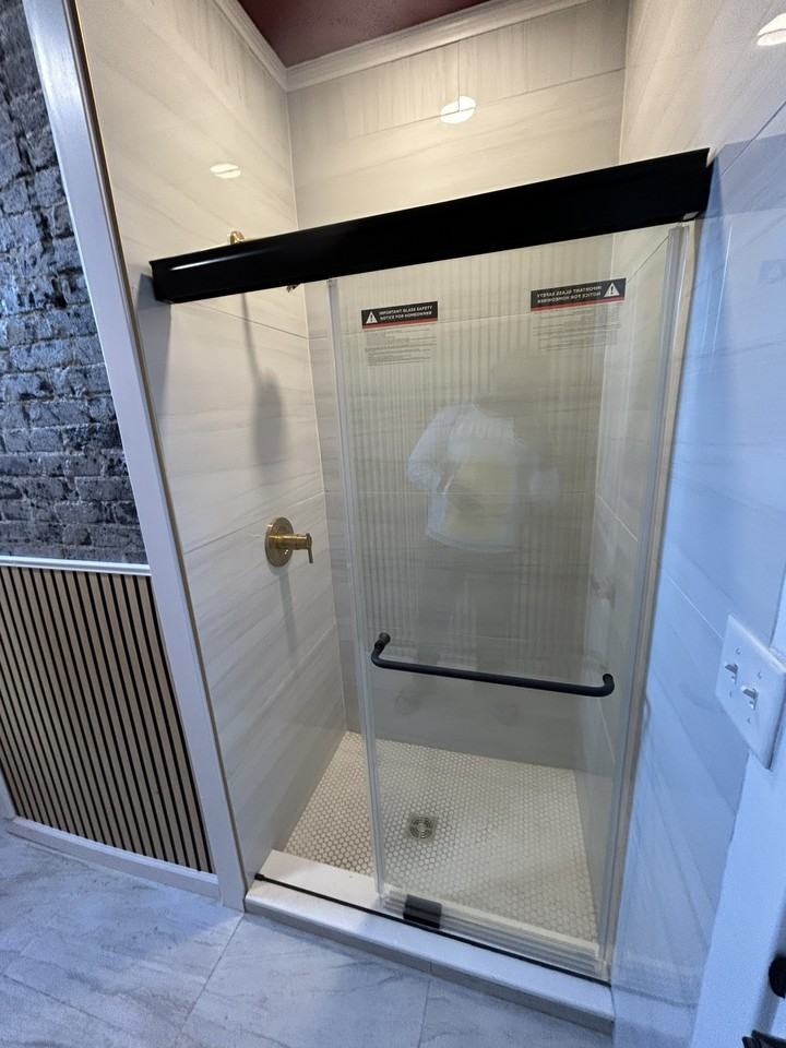 220 Grant Street - Photo 4 of 7