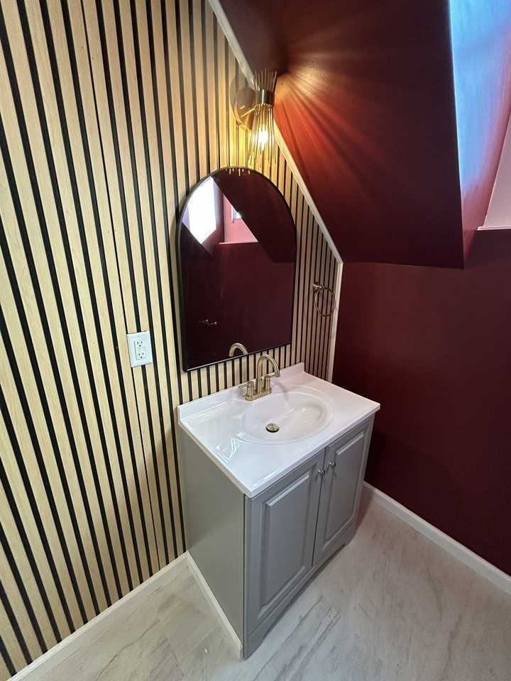220 Grant Street - Photo 6 of 7