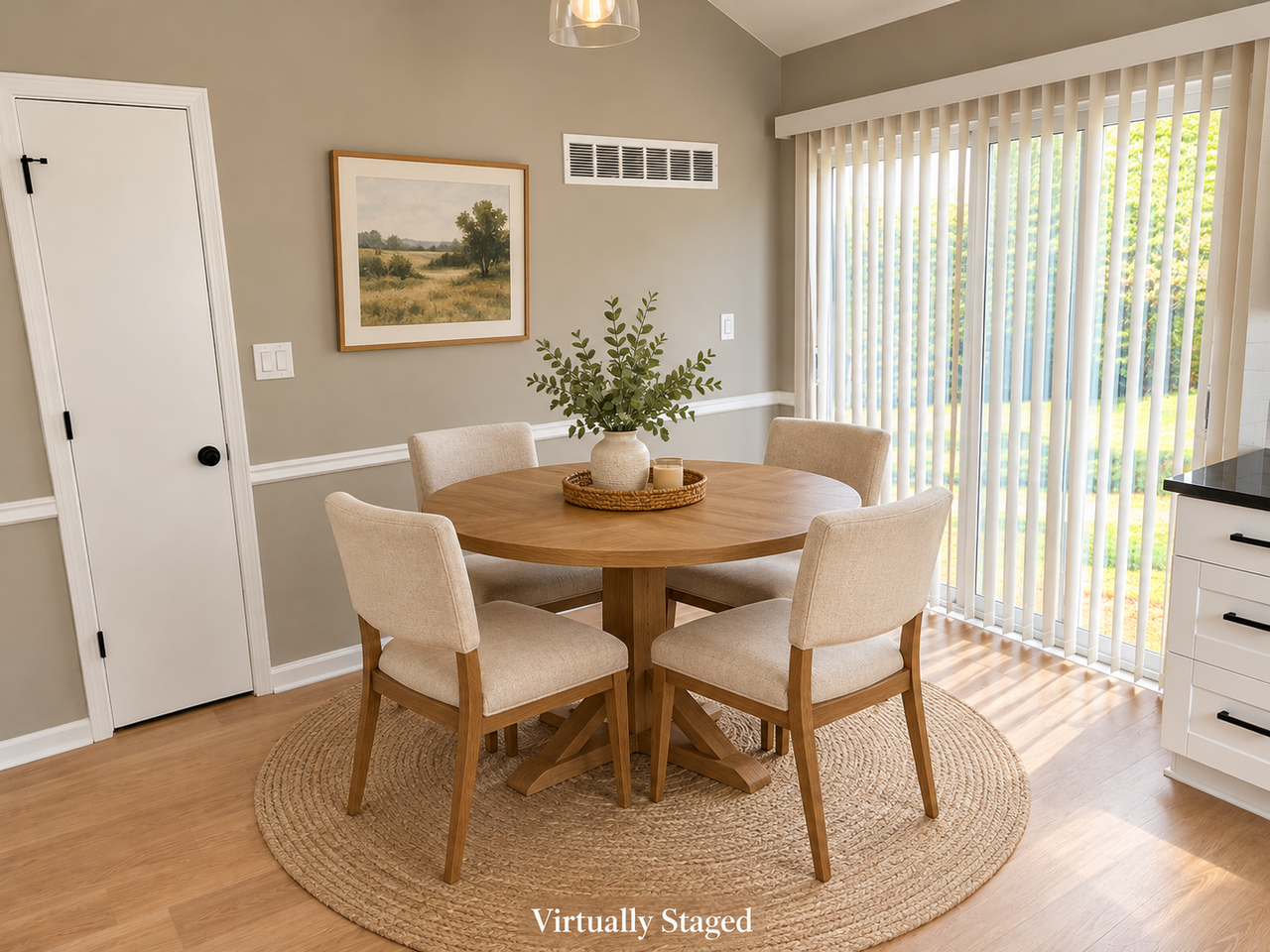 4023 Hedges Ave - Photo 5 of 48