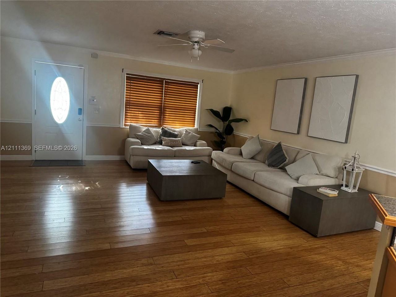 6674 Boston Dr - Photo 4 of 13