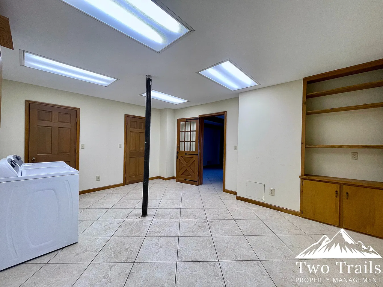 2080 Azalea Ridge Rd - Photo 4 of 15