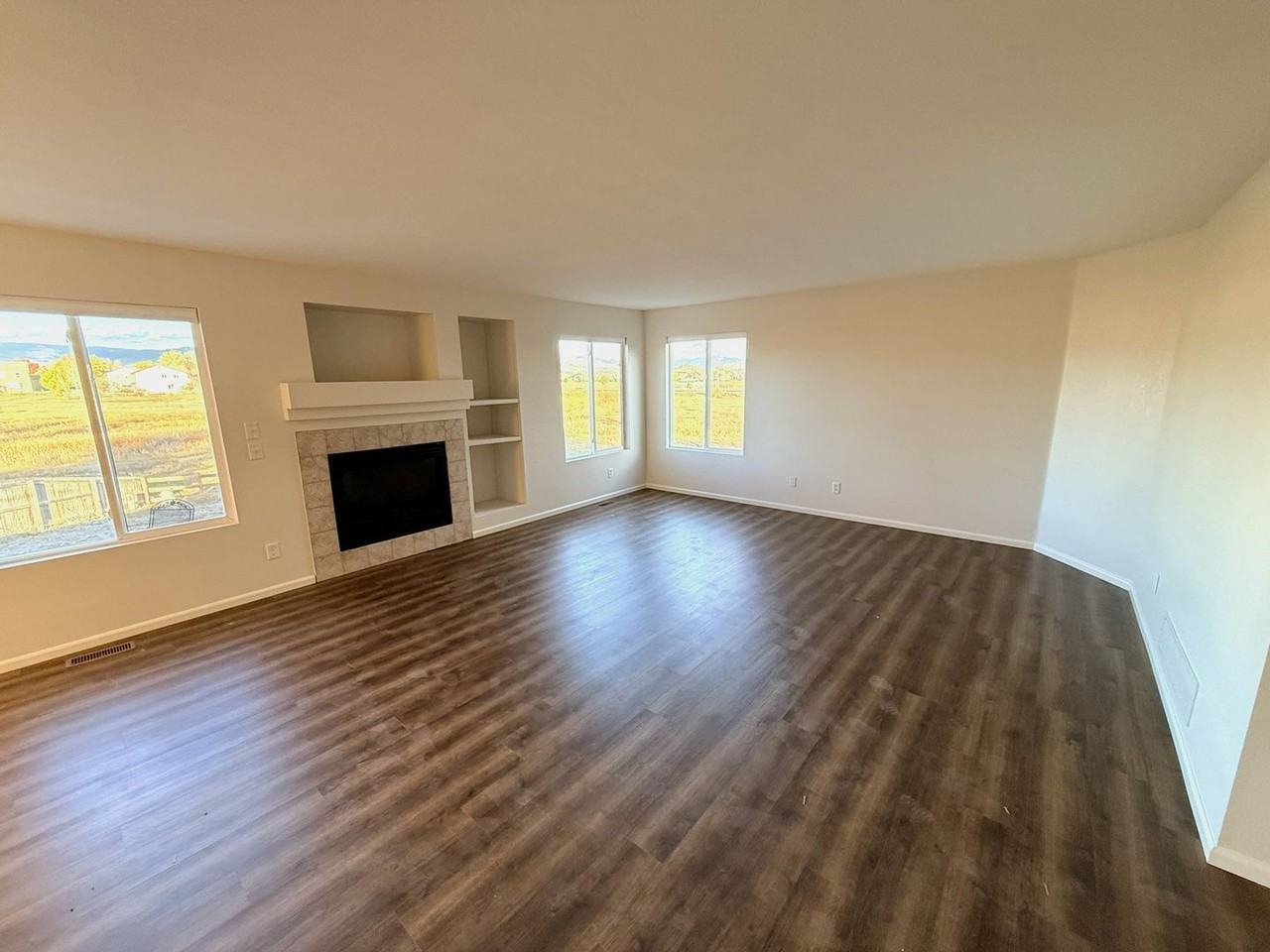 3185 Michelle Ct - Photo 5 of 17
