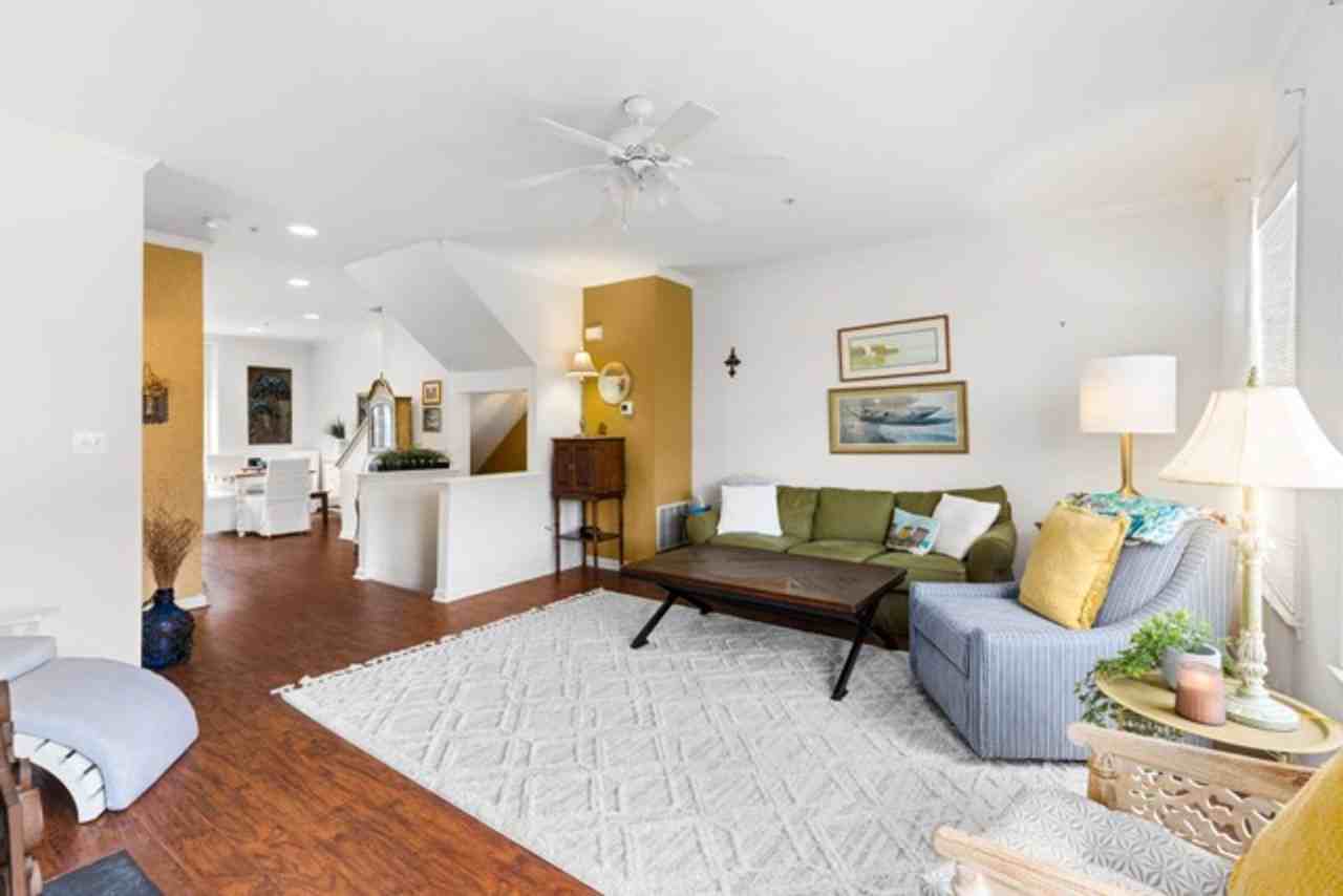 35821 S Gloucester Cir - Photo 3 of 7