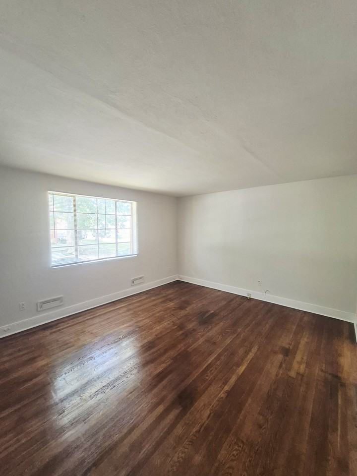 3230 West Grace Street - Photo 4 of 49
