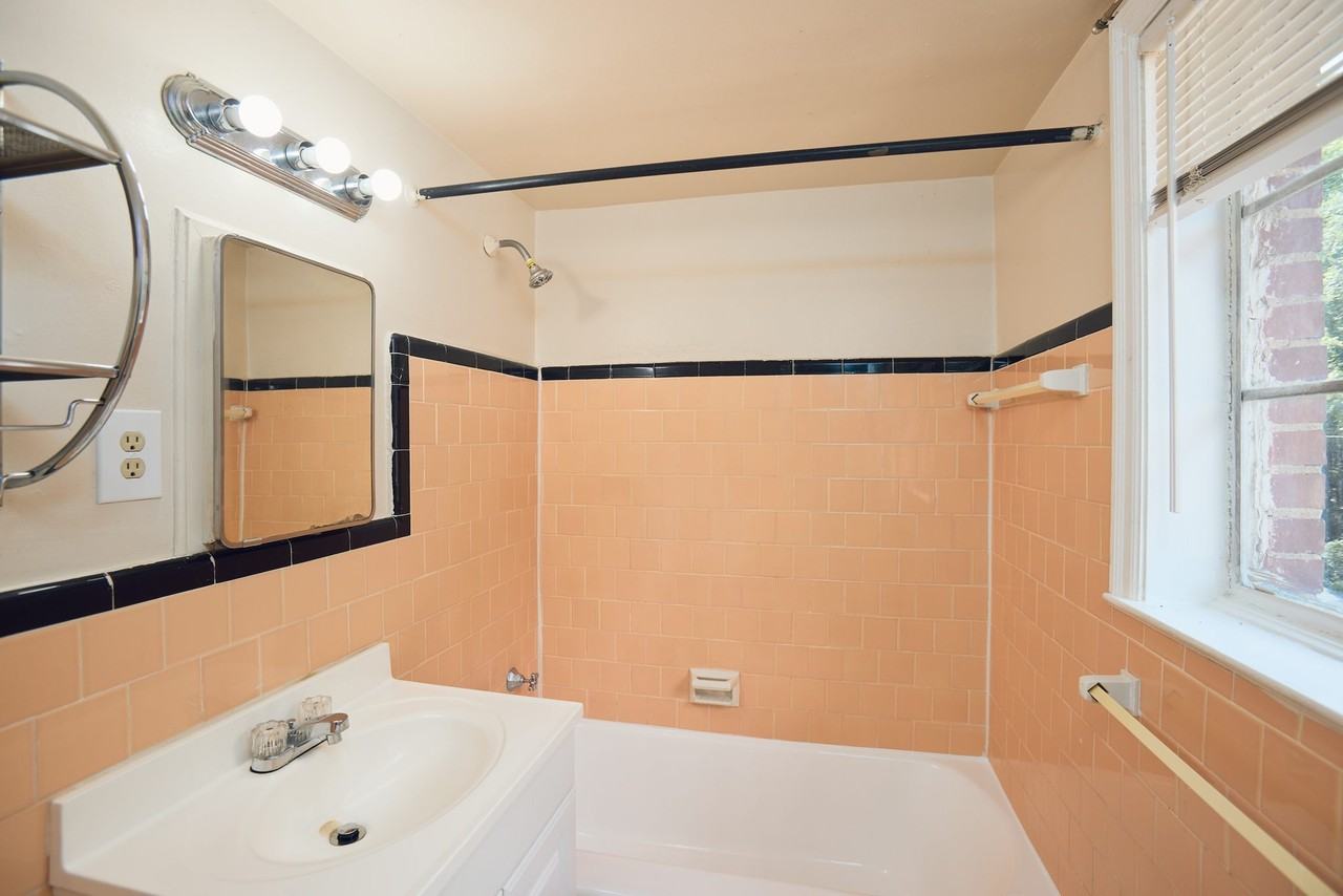 1339 Briarwood Drive Northeast - Photo 3 of 7