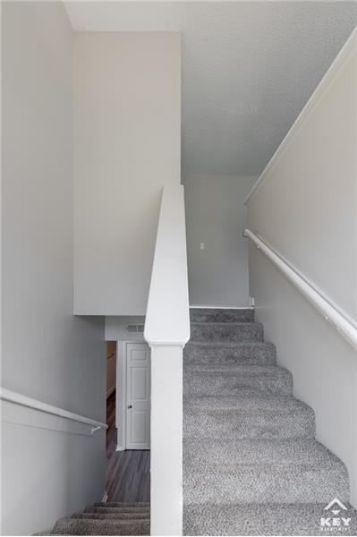 3020 W May St - Photo 2 of 27
