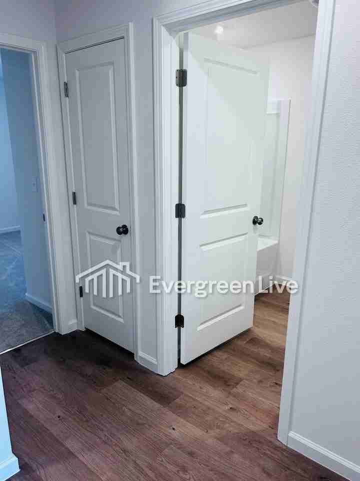 308 Baylor St - Photo 3 of 21