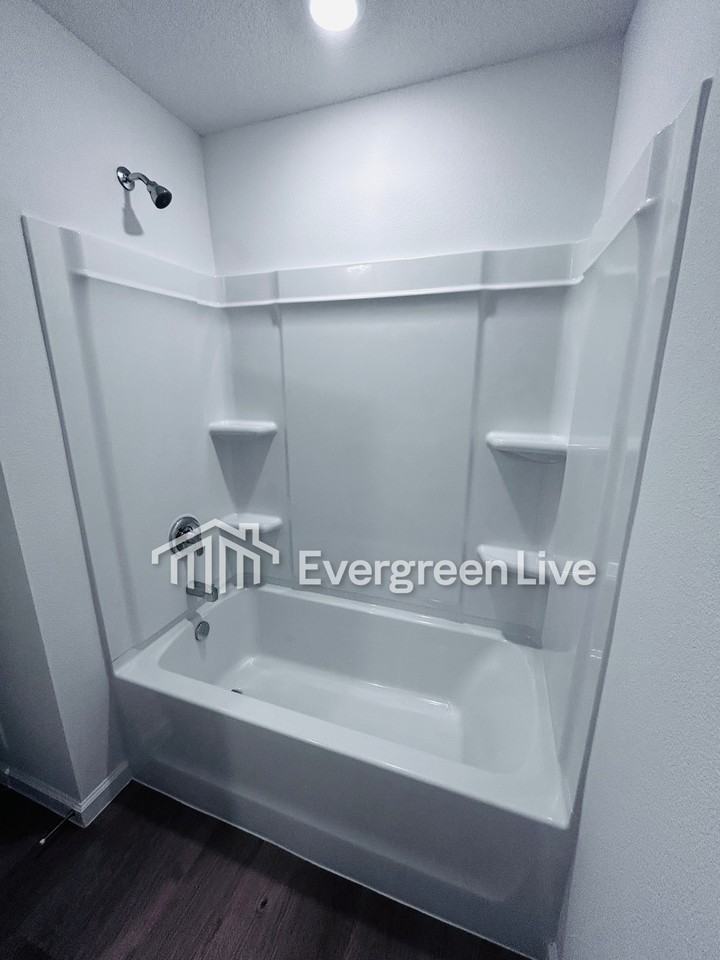 308 Baylor St - Photo 5 of 21
