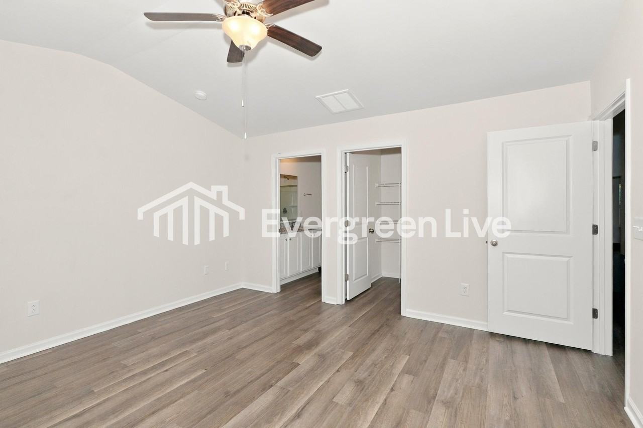 2268 Courtina Way - Photo 7 of 15