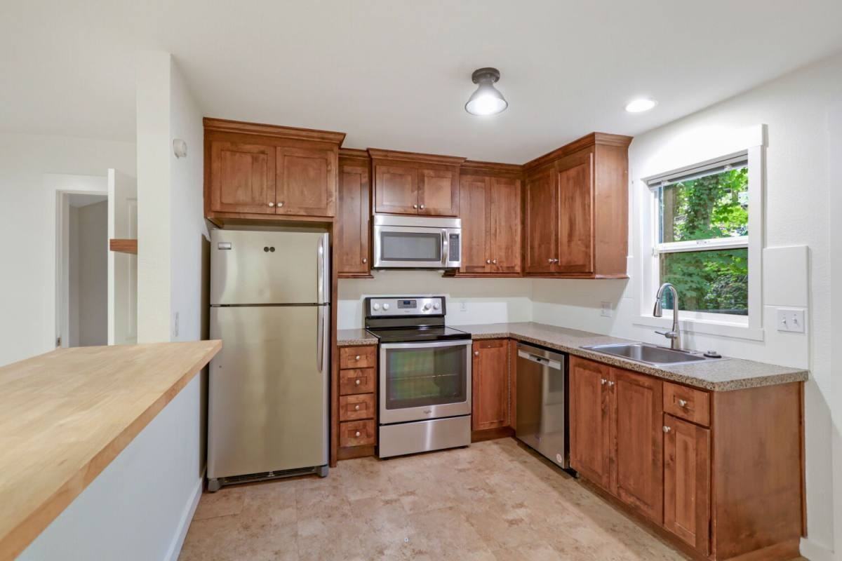 1802 Sw Evans St - Photo 4 of 20