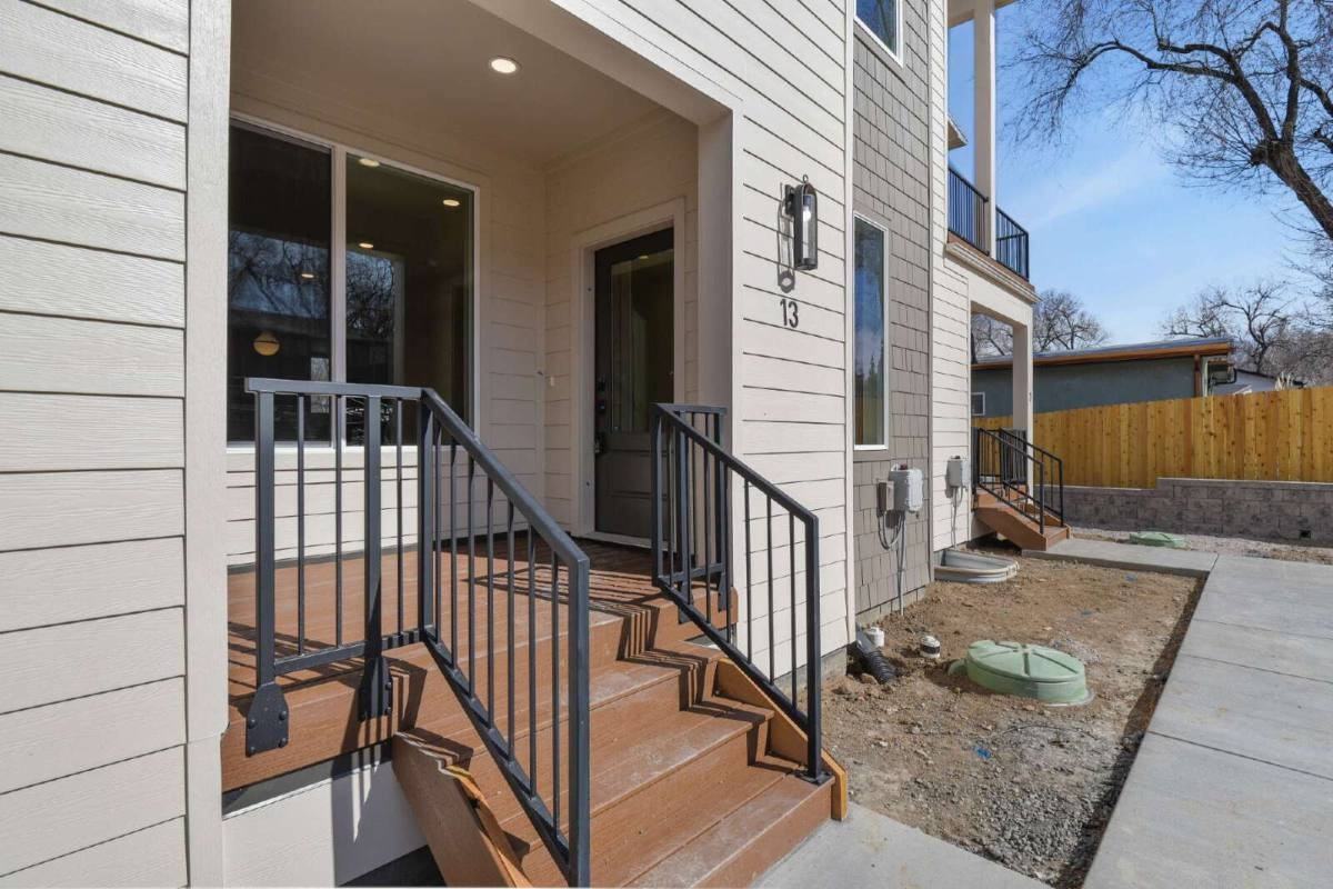 13 Noyer Ct - Photo 2 of 10