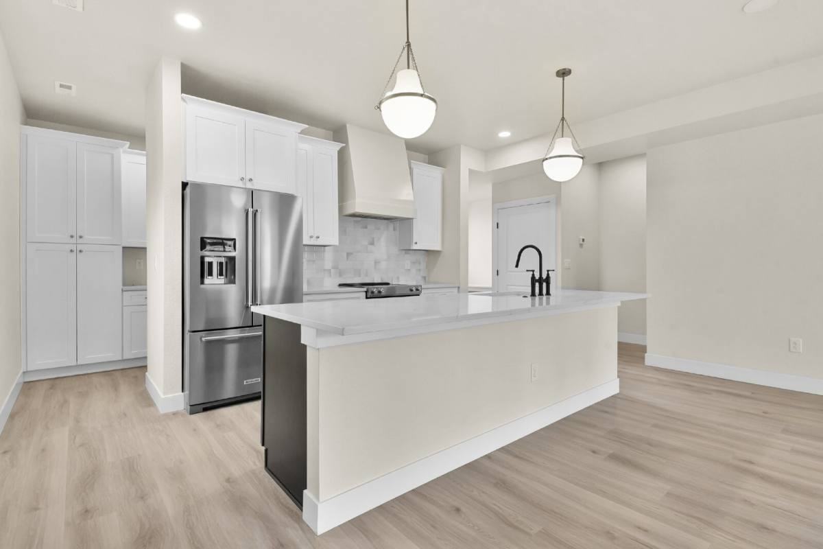 13 Noyer Ct - Photo 4 of 10