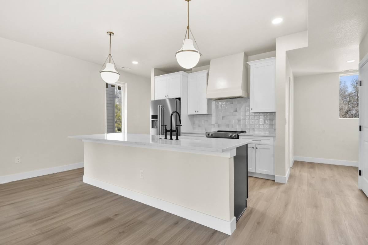 13 Noyer Ct - Photo 6 of 10