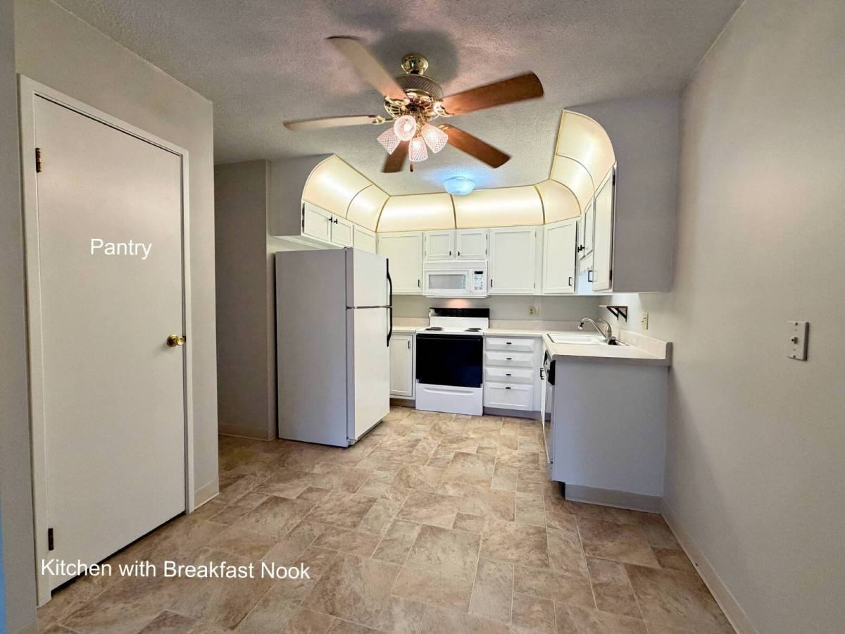 13606 E Bates Ave #301 - Photo 5 of 20