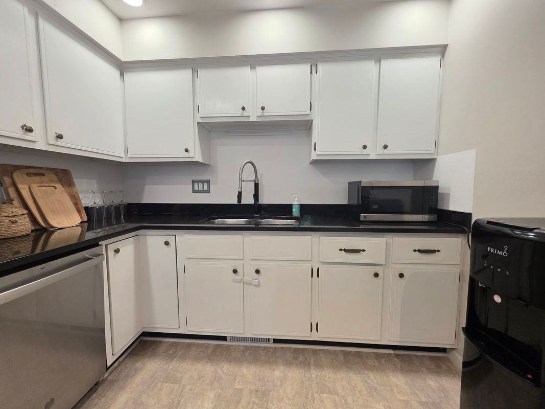 5609 University Ave - Photo 6 of 15
