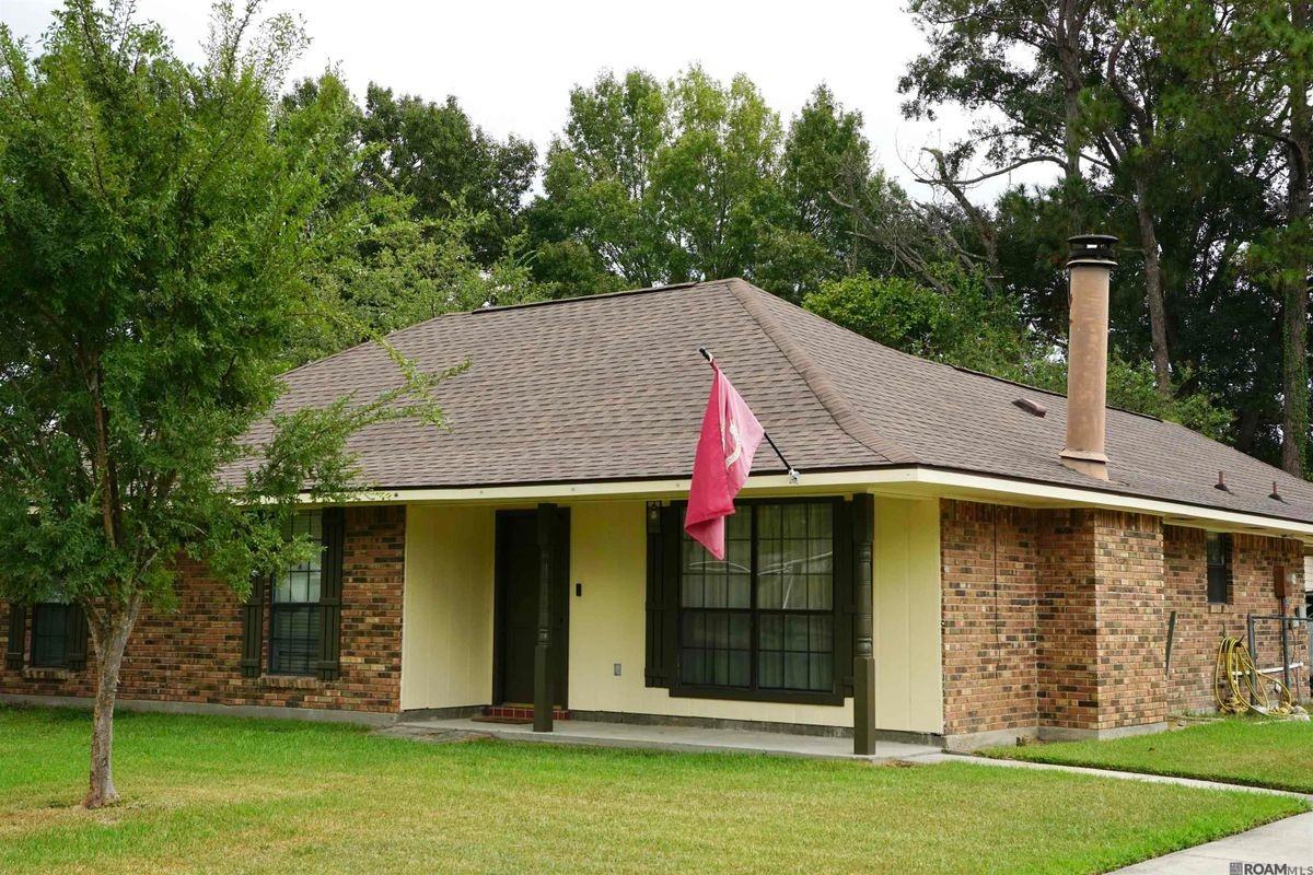 13836 Spanish Oak Dr - Photo 2 of 7