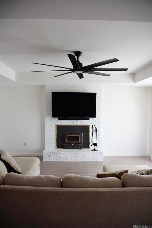 13836 Spanish Oak Dr - Photo 3 of 7