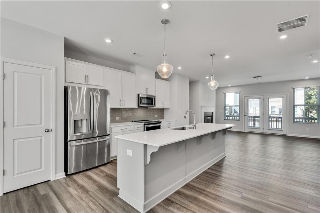 191 Jameson Dr - Photo 6 of 19