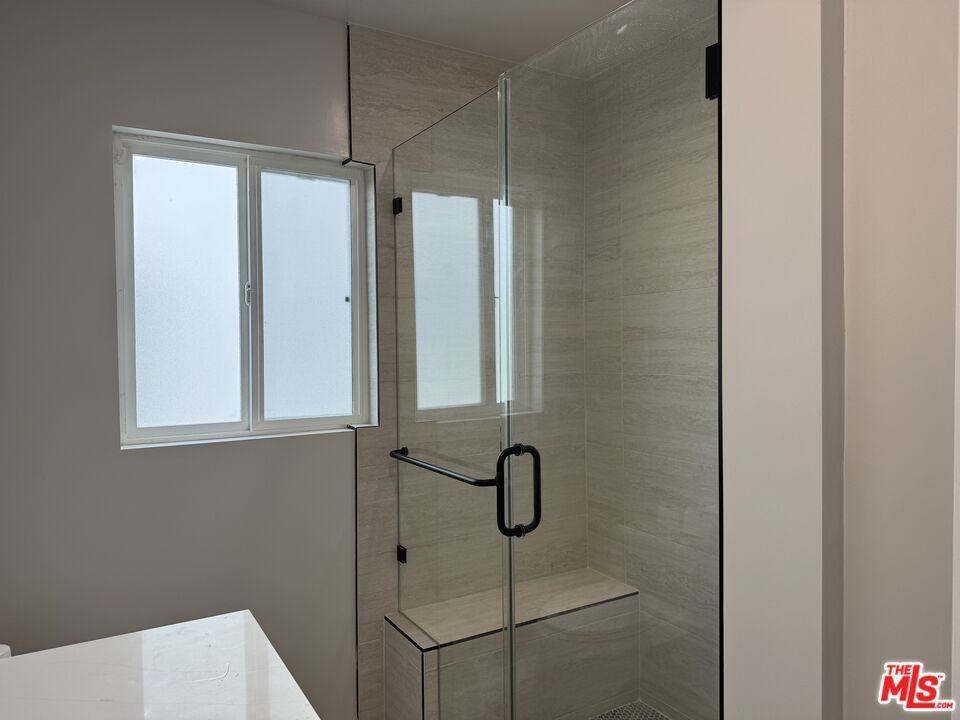 112 N Orlando Ave - Photo 5 of 9