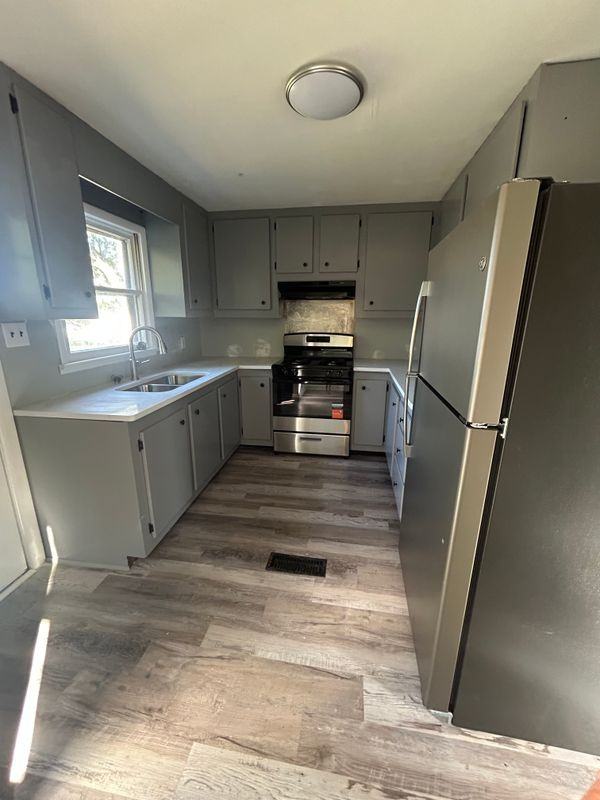 115 W Clinton St ##B - Photo 5 of 6