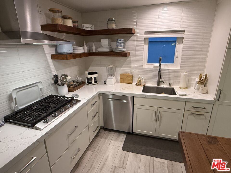 28711 Pacific Coast Hwy ##22 - Photo 3 of 14