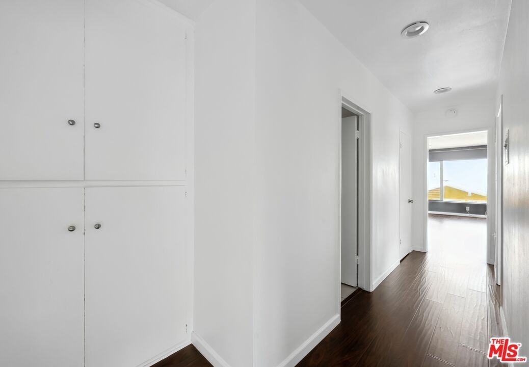 7550 Fountain Ave ##10 - Photo 4 of 12