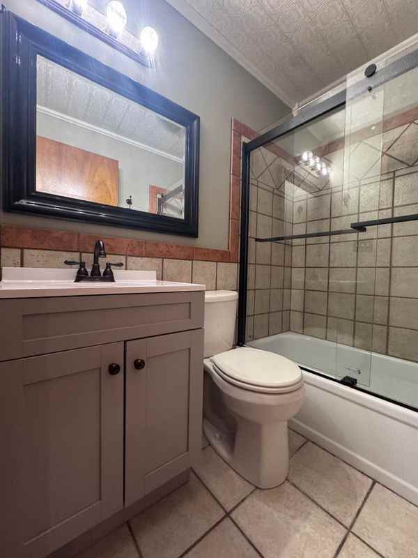 371 Greenbrier Dr - Photo 2 of 20