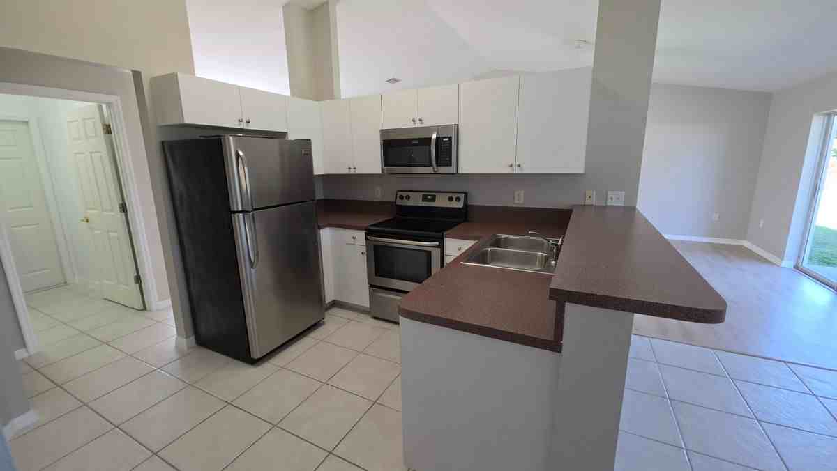 37515 Laurel Hammock Dr - Photo 7 of 30