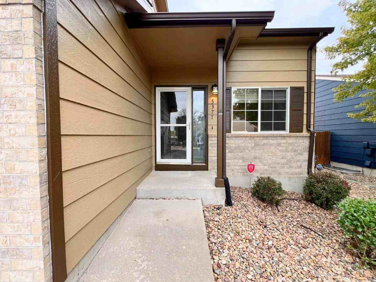 5377 S Ukraine Way - Photo 2 of 20