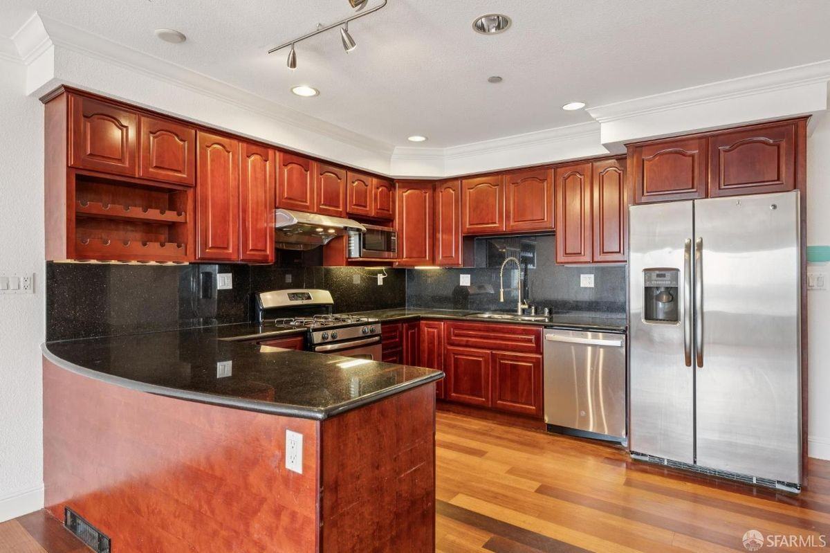 1408 31st Ave ##307 - Photo 5 of 19
