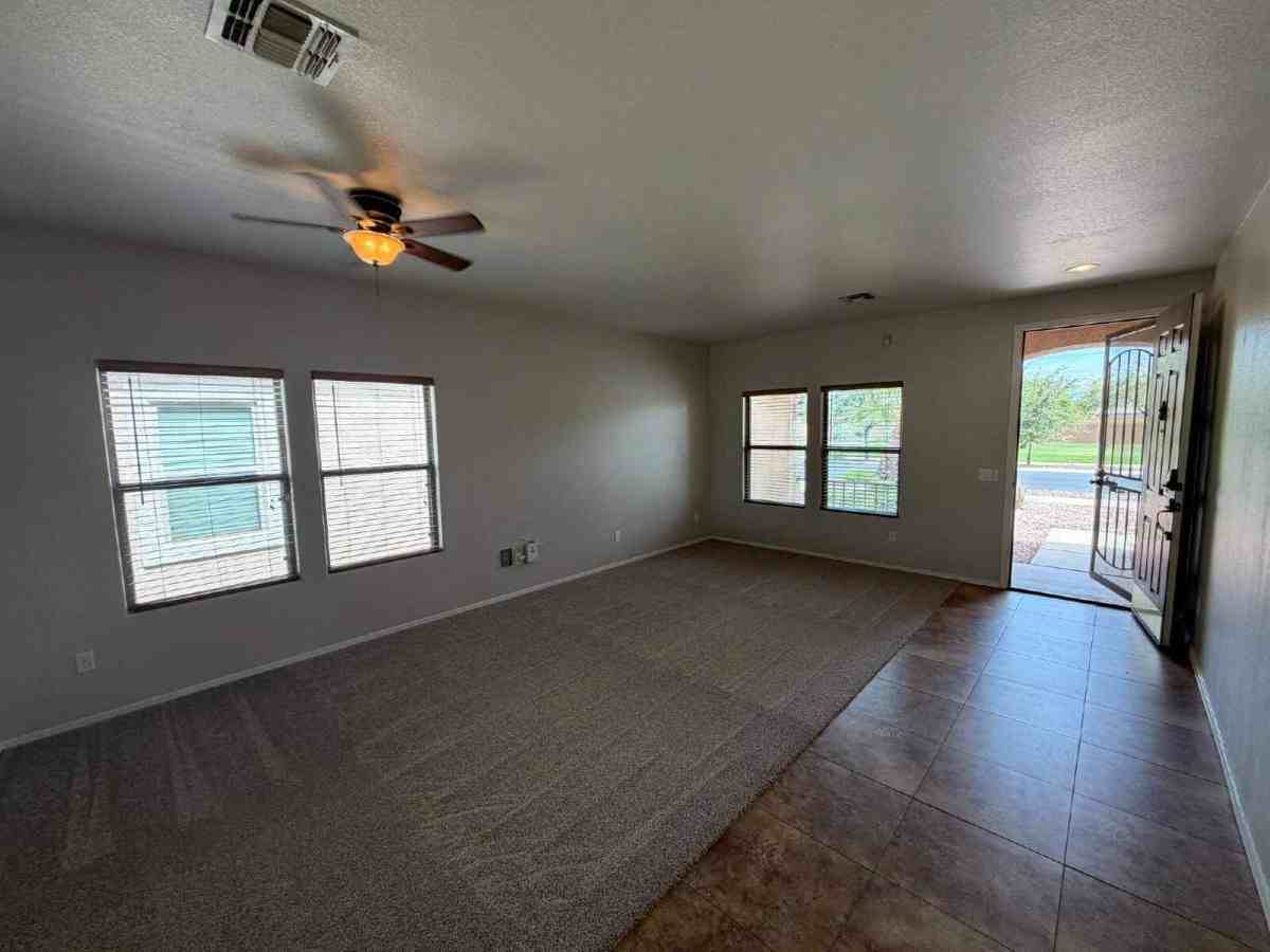 22143 E Via Del Palo - Photo 4 of 20