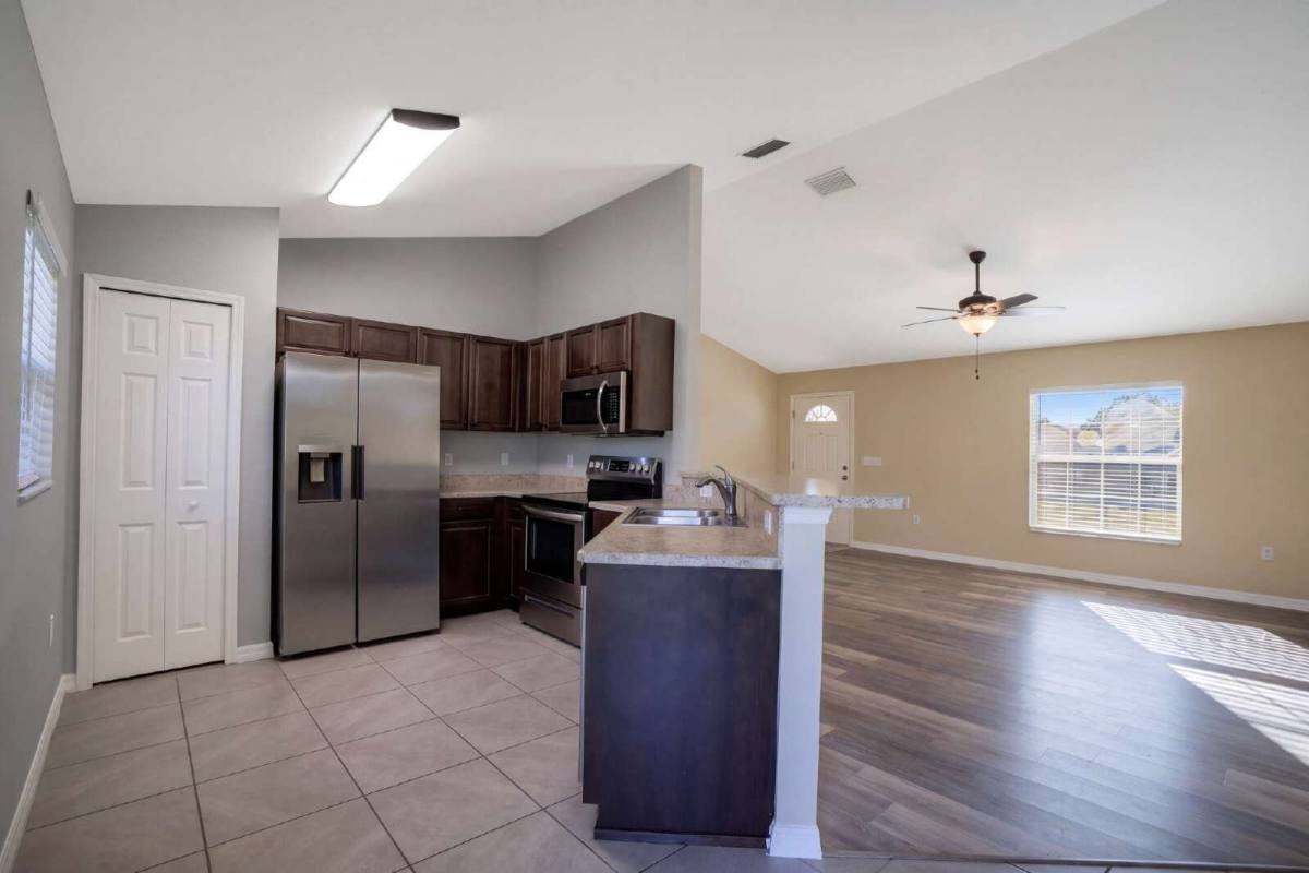 2875 Sw 162nd Street Rd - Photo 6 of 20