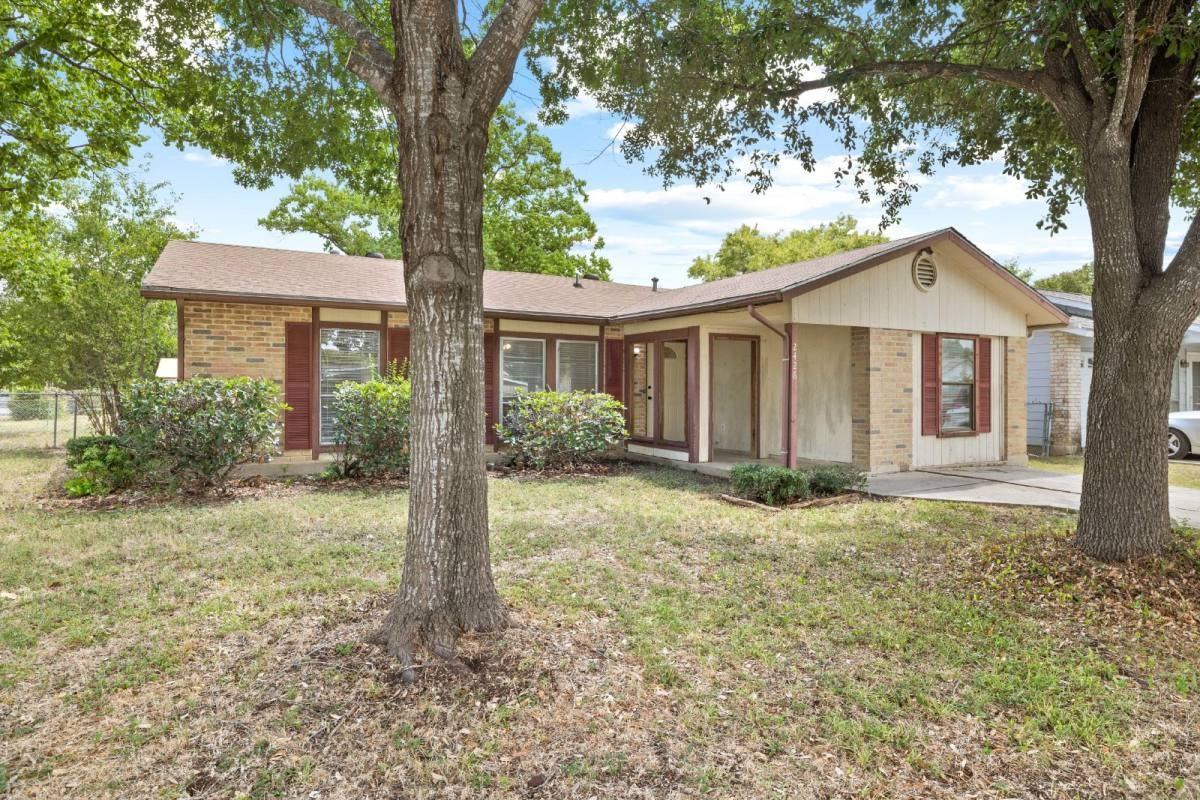 2426 French Sea Dr - Photo 2 of 20