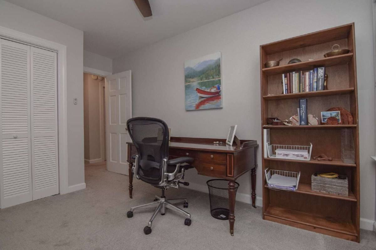 1082 S Shadow Dr - Photo 4 of 14