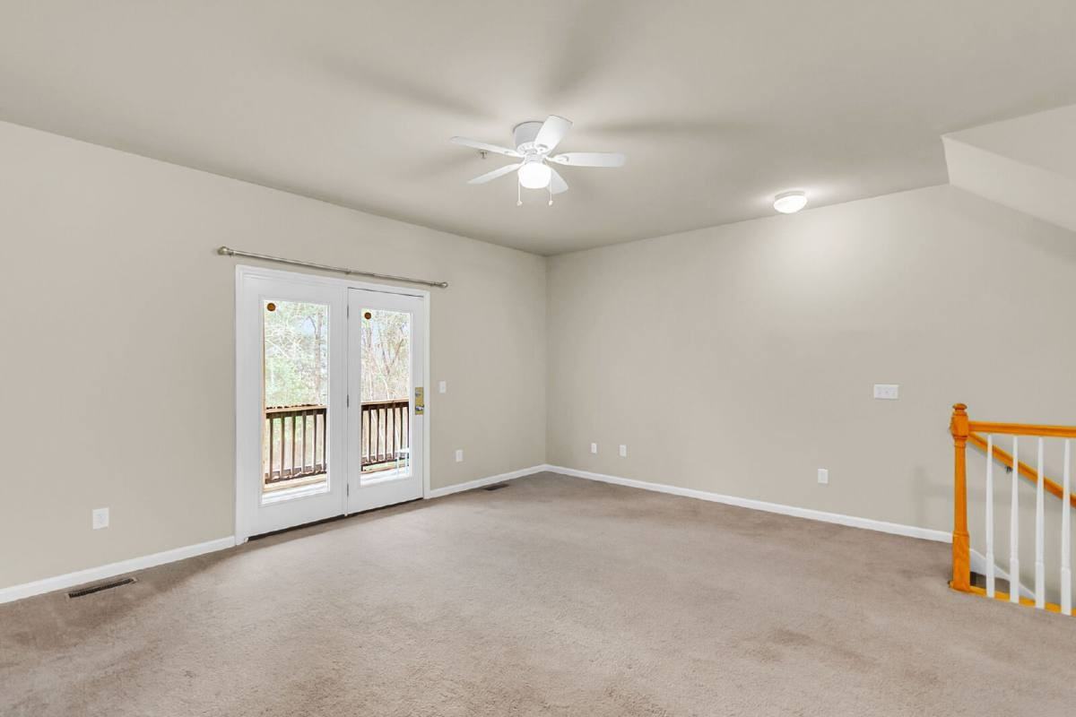 4668 Palm View Cir - Photo 5 of 10