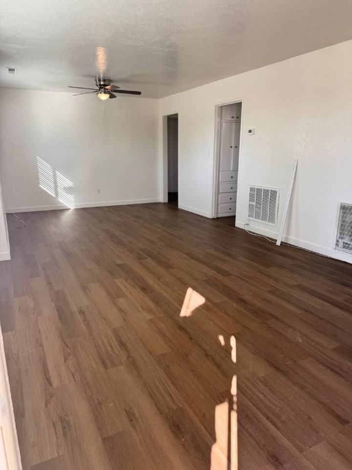 1113 St Francis Ave - Photo 5 of 10