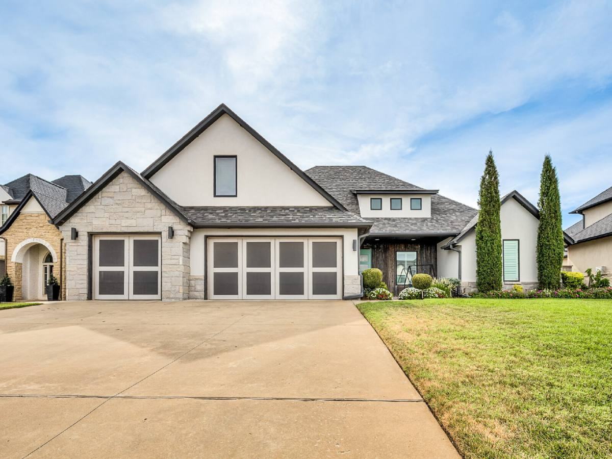 13204 Knight Island Dr - Photo 2 of 10