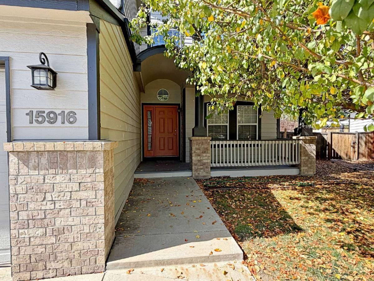 15916 Sequoia Dr - Photo 2 of 10